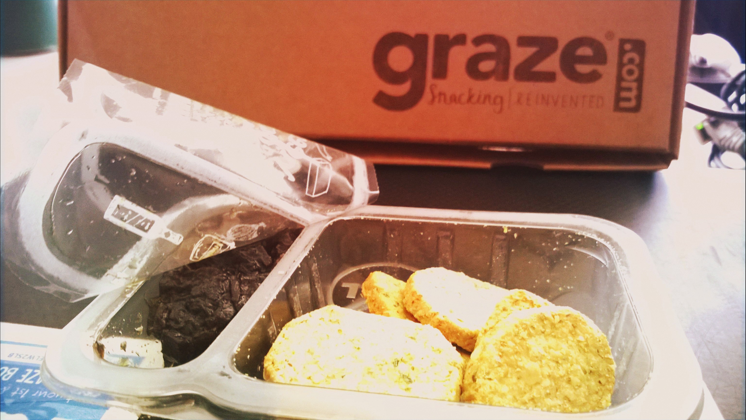 Graze: Cheese & Chive Oatbakes (and caramelized onion marmalade)